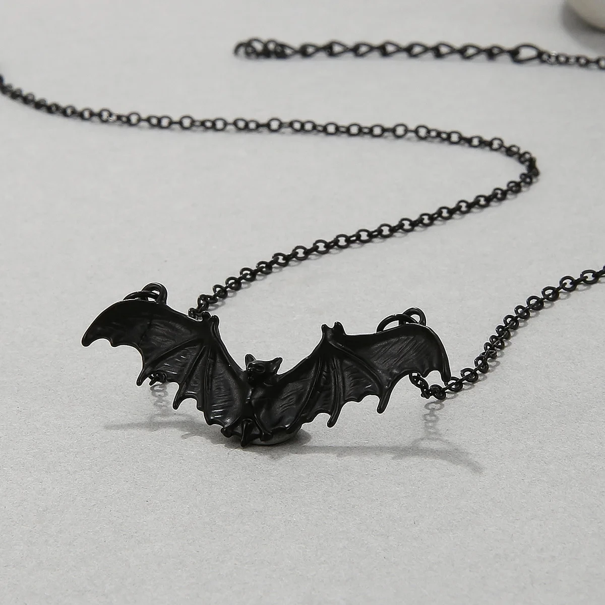 Men and Women's Retro Punk Bat - Men Accessories Neck Chain 评论和价格