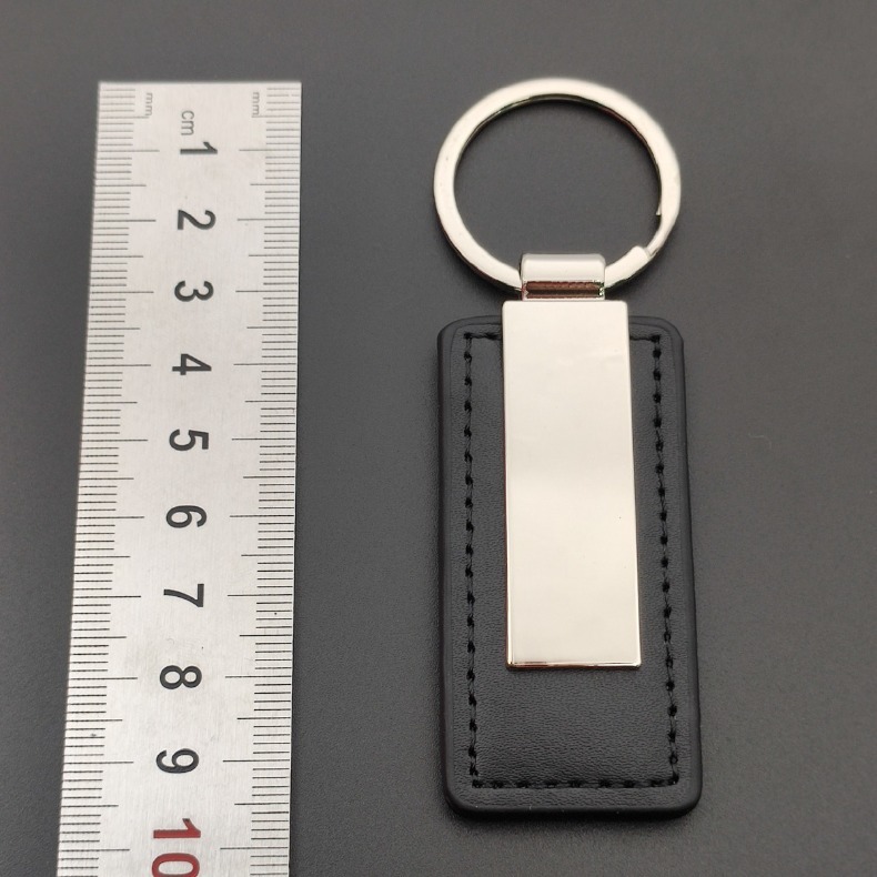 Leather Keychain with Zinc All - Men Accessories All 评论和价格
